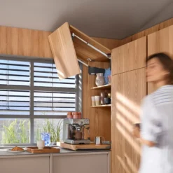 AVENTOS HF TOP - Para puertas abatibles plegables