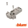 Base Intermedia para bisagras de marco de aluminio Blum
