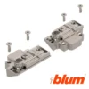 Bases derecha e izquierda para bisagras de marco de aluminio BLUM
