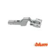 Bisagra acodada Blum Clip Top Ø35 mm. a 110º para costados de 16 mm. Apertura estándar.