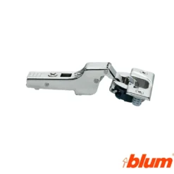Bisagra acodada Blum Clip Top Ø35 mm. Apertura 110º para costados de 16 mm. Cierre decelerante BLUMOTION.