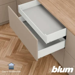 Blum MERIVOBOX – Perfil metálico K para cajón interior h=121 mm.