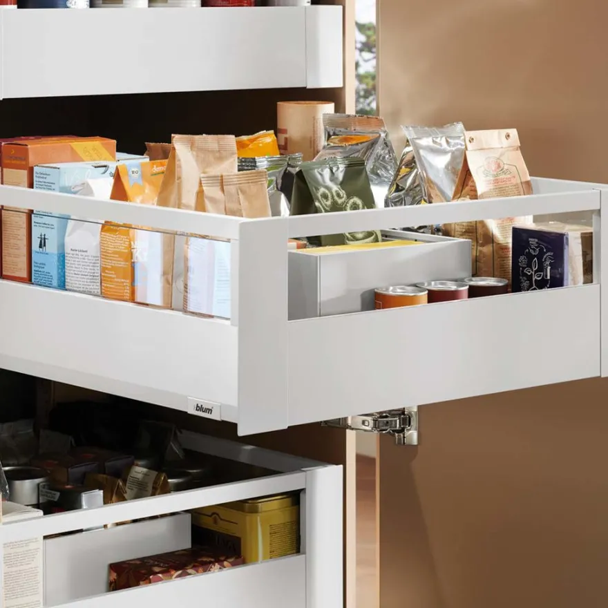 Blum MERIVOBOX – Perfil metálico M para cacerolero interior con varilla tirador h=184 mm.
