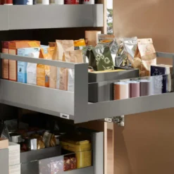 Blum MERIVOBOX Space Tower - Set 5 cajones interiores despensero con varilla y cristal frontal