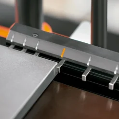 Blum Minipress P - Bisagradoras trifásicas 380V.