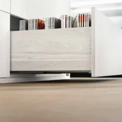 BLUM MOVENTO - Guías de extracción total con apertura por expulsión para cajones de madera