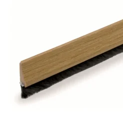 Burletes adhesivos para puertas