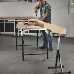 Caballete plegable de apoyo con rodillo