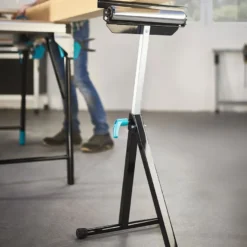 Caballete plegable de apoyo con rodillo