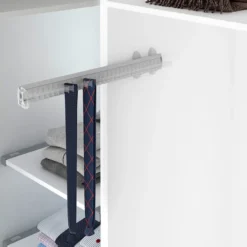 Corbatero/Cinturonero con guía extraíble de instalación lateral - Plata Mate