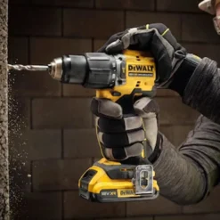 Dewalt DCD799D2T-QW - Taladro percutor con 2 baterías (18V/2Ah Li-Ion)