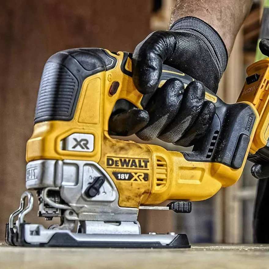 DEWALT DCS334NT-XJ - Sierra de calar sin escobillas XR 18V. Sin batería/cargador. Con Maletín TSTAK II.