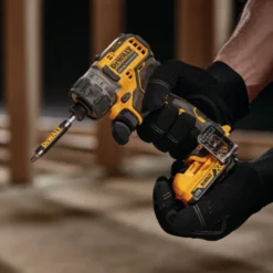 Dewalt Tough Case DT70712-QZ - Caja de 19 piezas para atornillar y taladrar