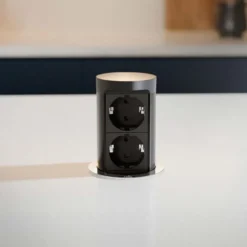 ELEVATOR 2 - Torre telescópica reducida con tomas de alimentación TT + USB C