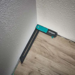 Falsa escuadra con función de gramil