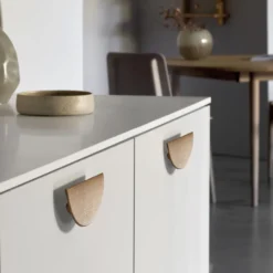 HORIZON WOOD - Tirador en forma de media luna