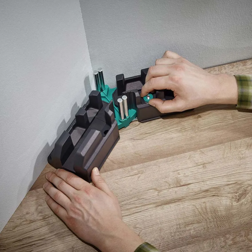 Ingletadora manual para ingletar y falsas escuadras