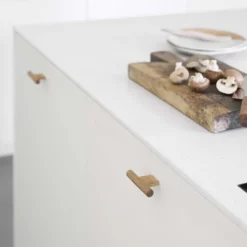 JOIN - Tiradores de madera y estilo minimalista