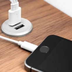 KONEM - Conector embutido con 2 tomas USB