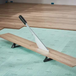 LC 600 - Guillotina para cortar suelo laminado