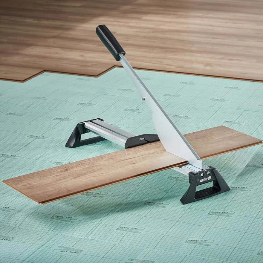 LC 600 - Guillotina para cortar suelo laminado