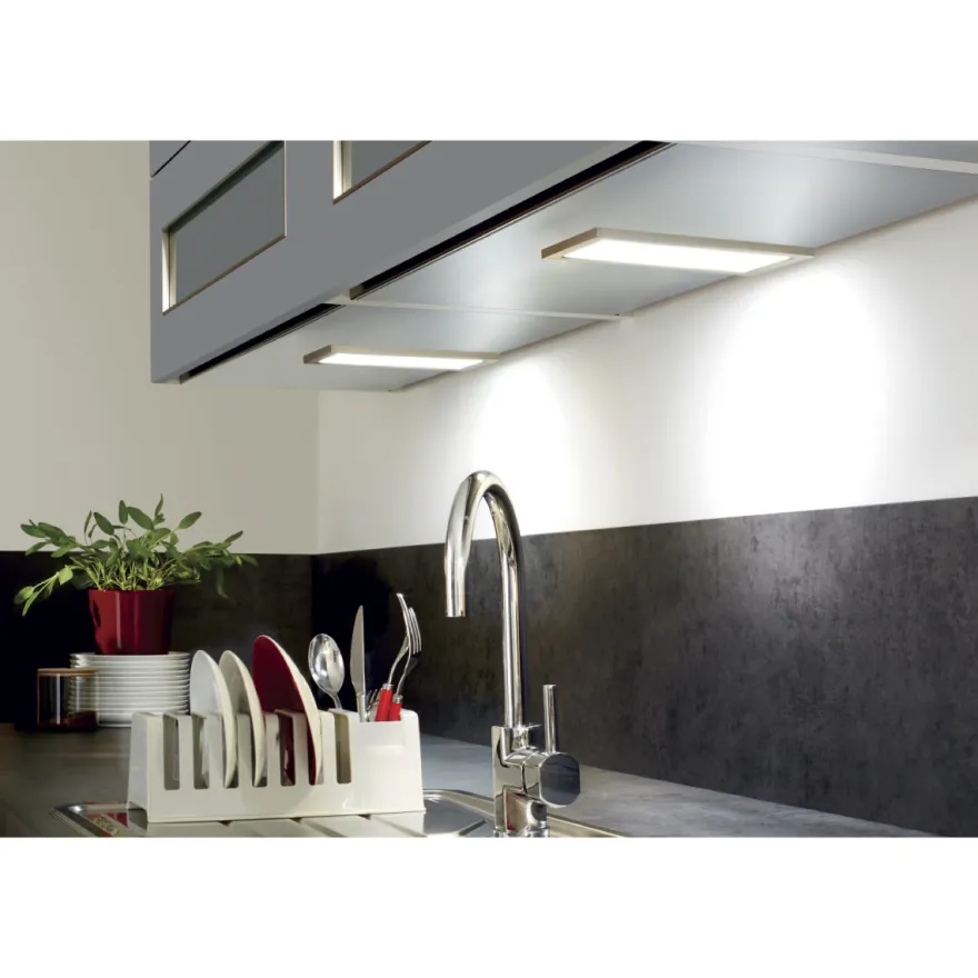 LED SKY - Foco rectangular sobrepuesto a 24V