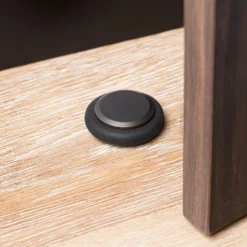 LOW - Tope para puertas de fijación al suelo extra plano