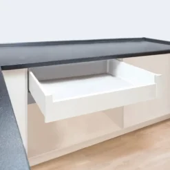 MILAN - Cajón metálico INTERIOR apertura expulsión PUSH (h=121/40 Kg)