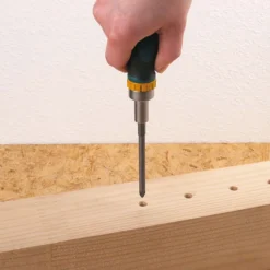 Miniatornillador de carraca con puntas