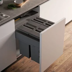 580 PLUS - Cubo de basura de 2 o 4 compartimentos con guías de extracción total con amortiguación