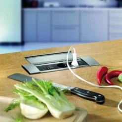 POWER COVER - Módulo encastrable con enchufes y cargador USB con tapa