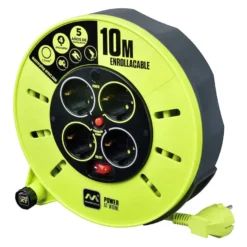 PRO-XT CASSET - Enrollacable cerrado. 4 tomas schuko.