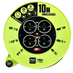 PRO-XT CASSET - Enrollacable cerrado. 4 tomas schuko.