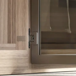 Salice CONECTA – Bisagra oculta para instalar en puerta de aluminio