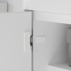 Salice CONECTA – Bisagra oculta para instalar en puerta de madera