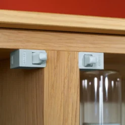 Salice Push - Expulsador mecánico para atornillar