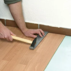 Set de herramientas para instalar suelos laminados