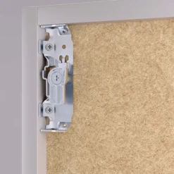 SH1 - Soporte antivuelco para muebles con patas