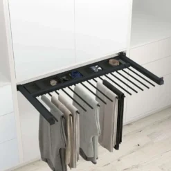 Soporte pantalonero Antracita extraíble de fijación lateral con bandeja para accesorios
