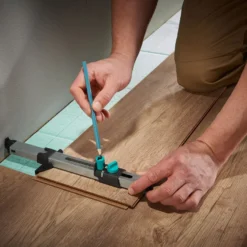 Tiralíneas para ajustar suelos laminados y parquet