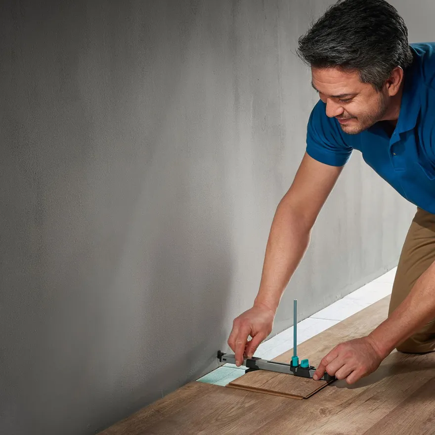 Tiralíneas para ajustar suelos laminados y parquet