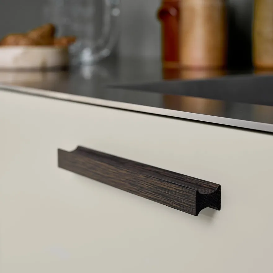 TRACK WOOD - Tirador con diseño en forma de viga